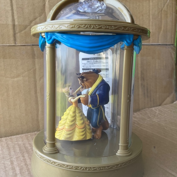 Disney parks beauty and the beast lantern - Picture 3 of 8